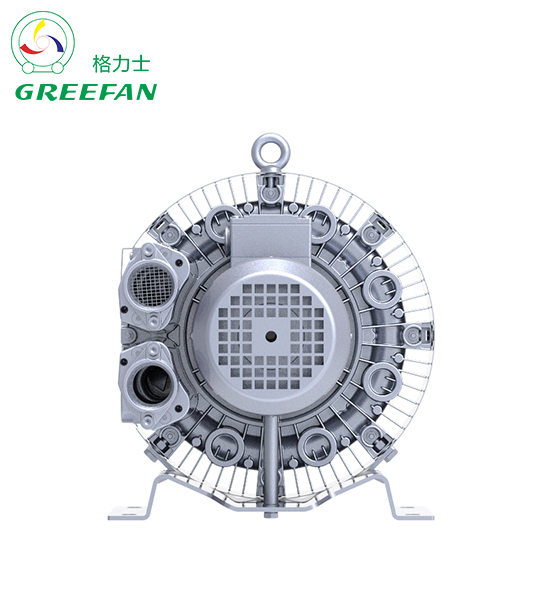 Multistage high pressure axial fan